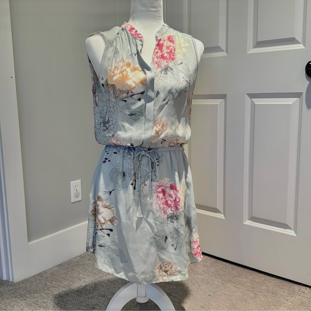 Aritzia Babaton Benedict Floral Sleeveless Dress in Light Blue - Picture 6 of 6